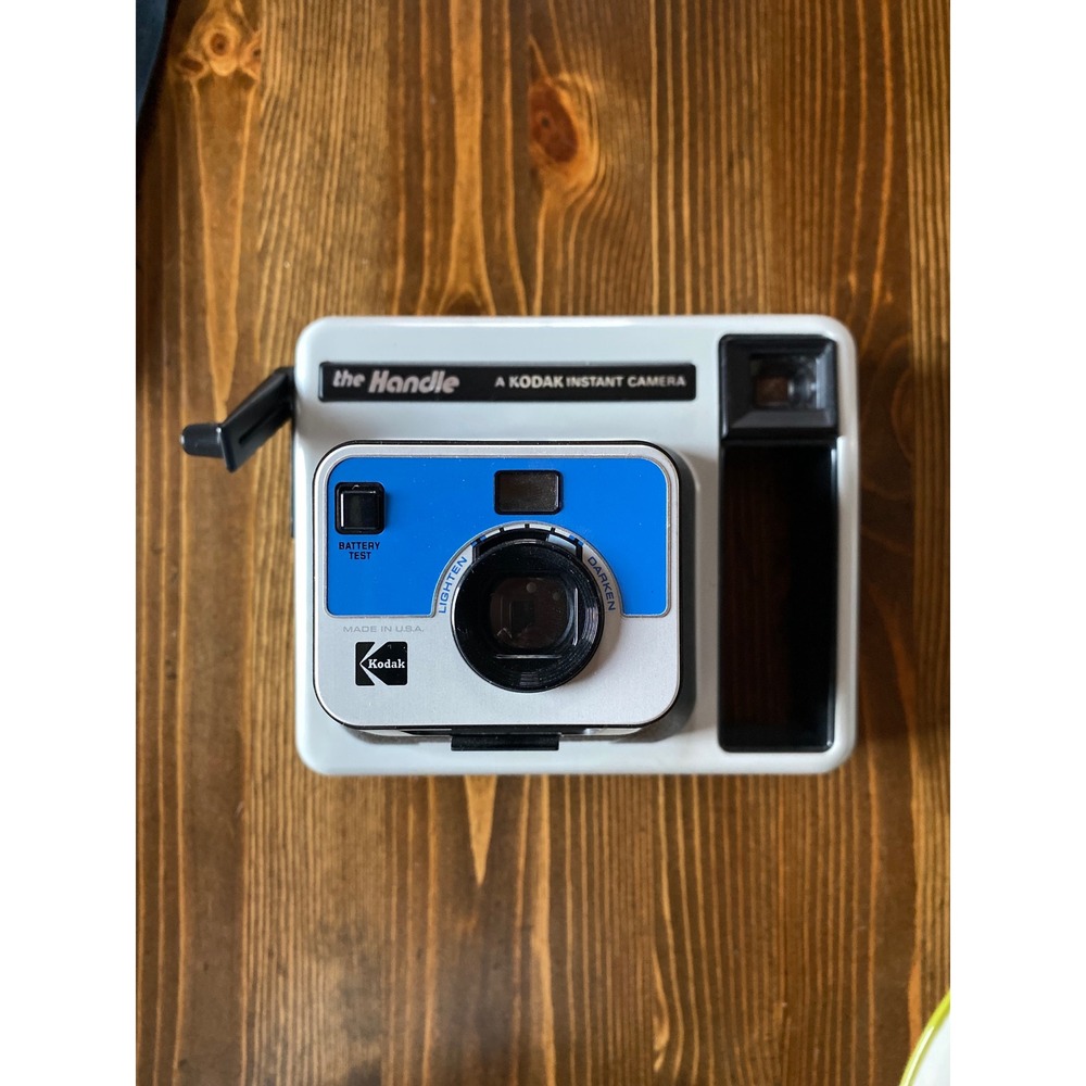 Vintage Kodak The Handle Instant Camera with Original Case and Manual 1970s - Picture 10 of 11